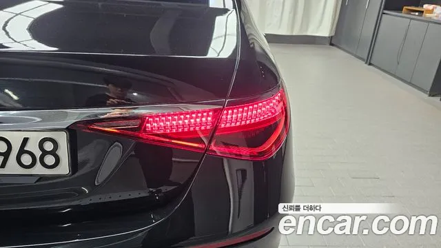 Mercedes-Benz S-Class 2021 thumb 5