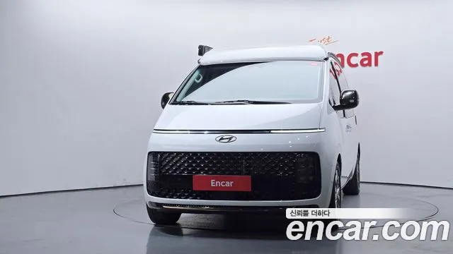 Hyundai Staria 2024 thumb 11