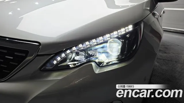 Peugeot 308 2019 thumb 10