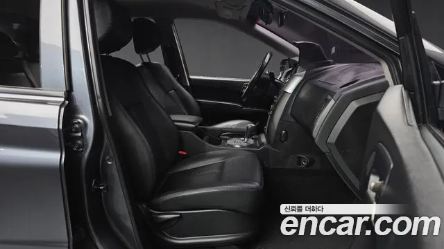 KGM Korando 2017 thumb 5