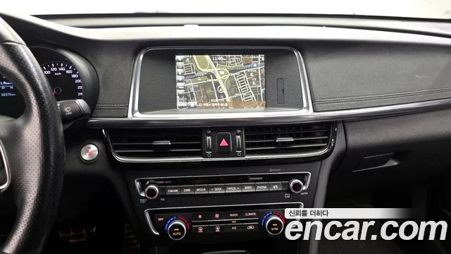 Kia K5 2016 thumb 11