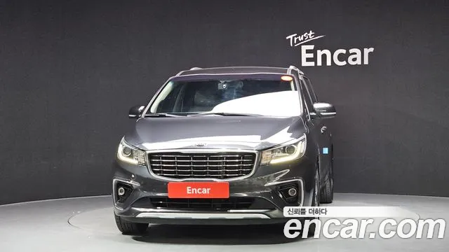 Kia Carnival 2019 thumb 2
