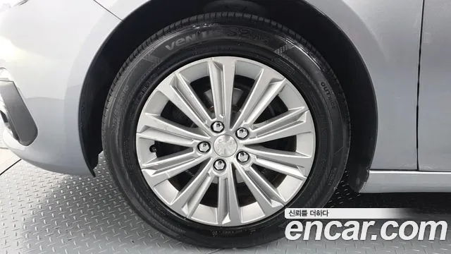 Peugeot 308SW 2018 thumb 4