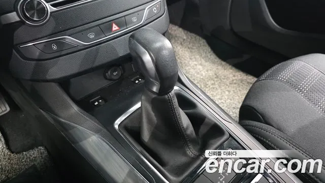 Peugeot 308SW 2018 thumb 2