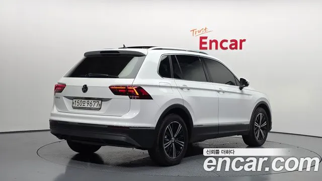Volkswagen Tiguan 2019 thumb 8