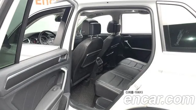 Volkswagen Tiguan 2019 thumb 10