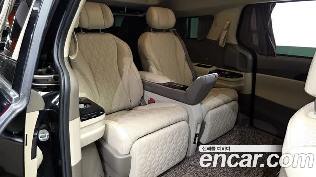 Kia Carnival 2024 thumb 5