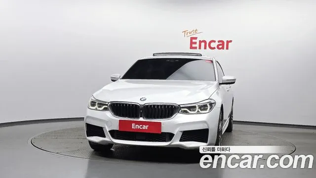BMW 6 серии Gran Turismo 2018 thumb 11