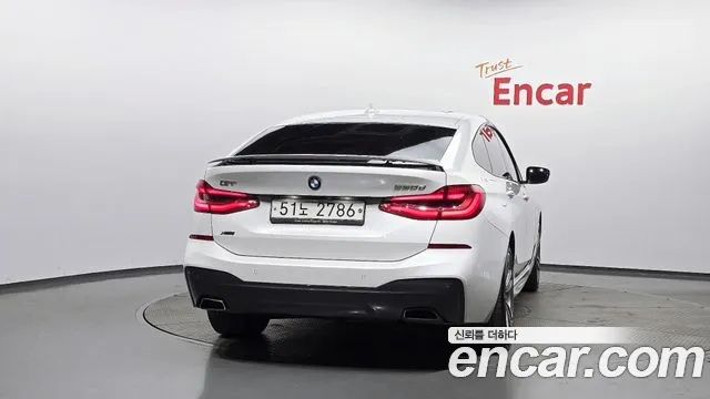 BMW 6 серии Gran Turismo 2018 thumb 8