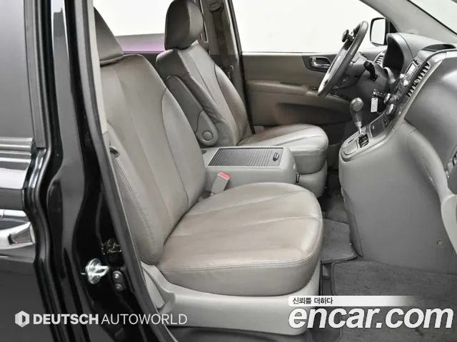 Kia Canival 2014 thumb 10