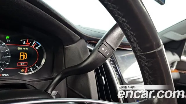 Cadillac Escalade 2018 thumb 9