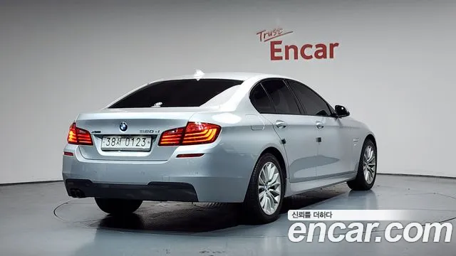 BMW 5 серии 2015 thumb 12