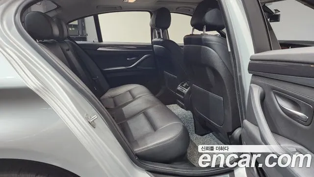 BMW 5 серии 2015 thumb 5