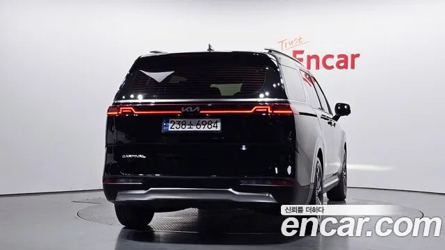 Kia Carnival 2022 thumb 2