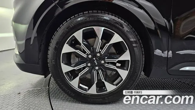 Kia Carnival 2022 thumb 9