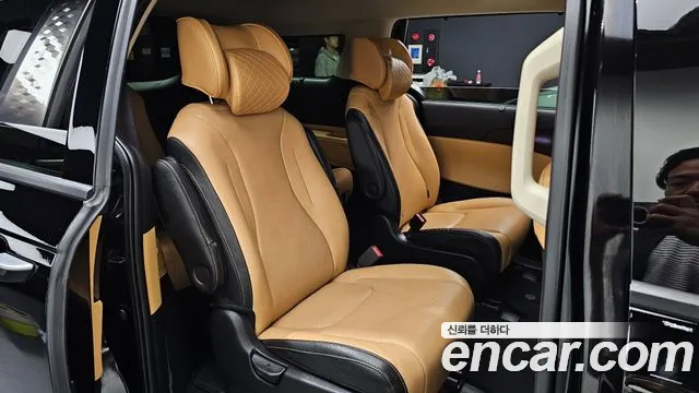 Kia Carnival 2022 thumb 3