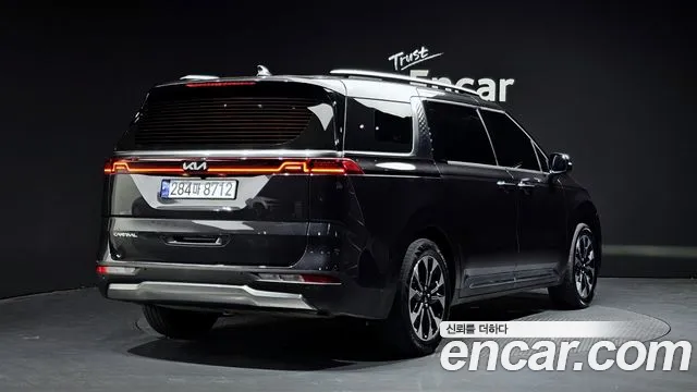 Kia Carnival 2022 thumb 6