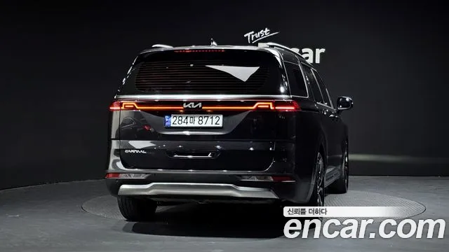 Kia Carnival 2022 thumb 9