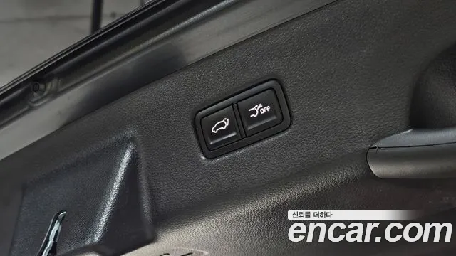 Kia Carnival 2022 thumb 4