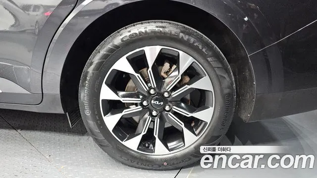Kia Carnival 2022 thumb 2