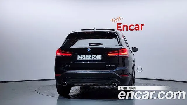 BMW X1 2019 thumb 4