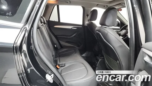 BMW X1 2019 thumb 5