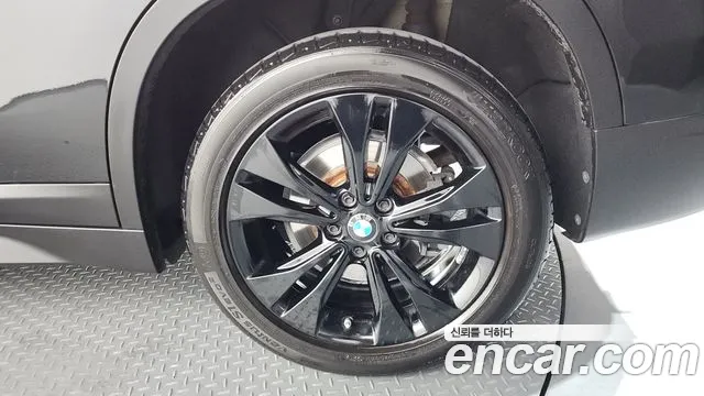 BMW X1 2019 thumb 9