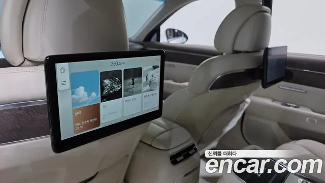 Genesis G90 2022 thumb 2