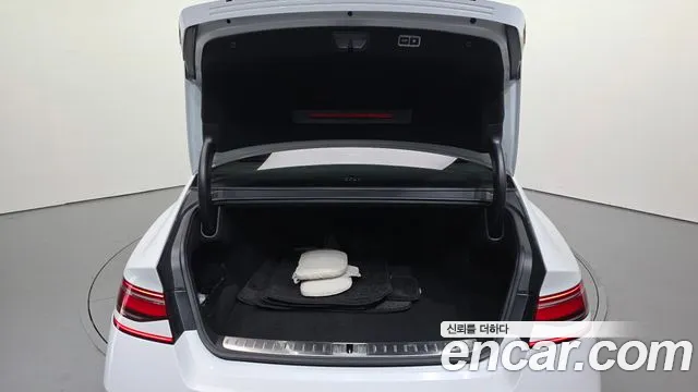 Genesis G90 2022 thumb 9