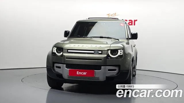 Land Rover Defender 2022 thumb 3