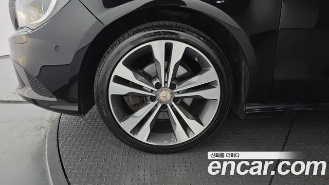 Mercedes-Benz A-Класс 2016 thumb 10