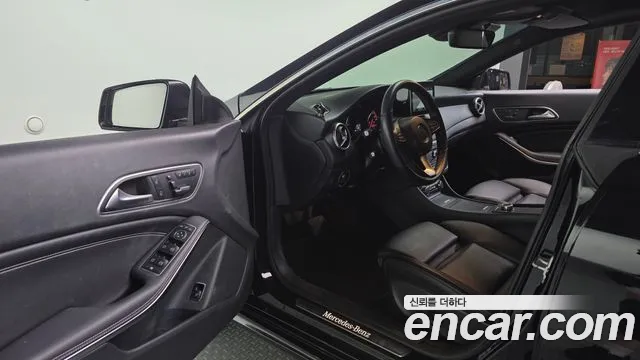 Mercedes-Benz A-Класс 2016 thumb 12