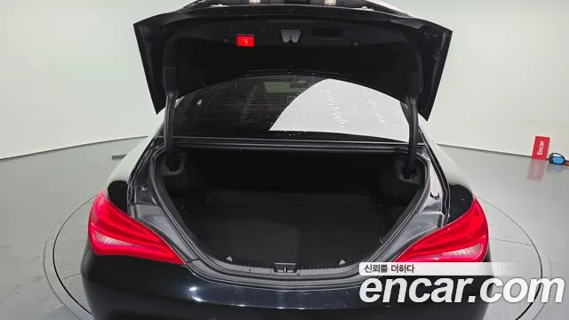 Mercedes-Benz A-Класс 2016 thumb 5
