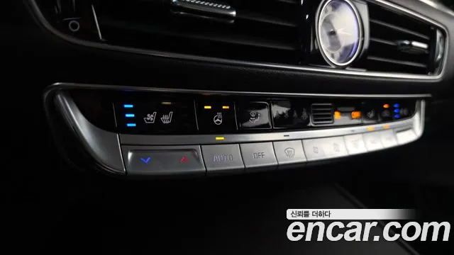 Kia K9 2018 thumb 10
