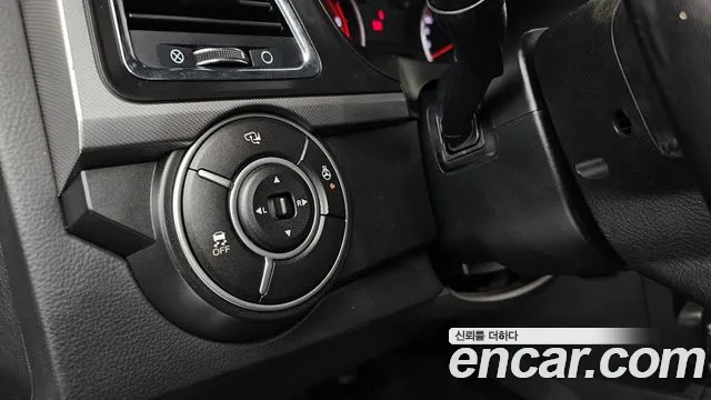 KGM Korando 2016 thumb 7