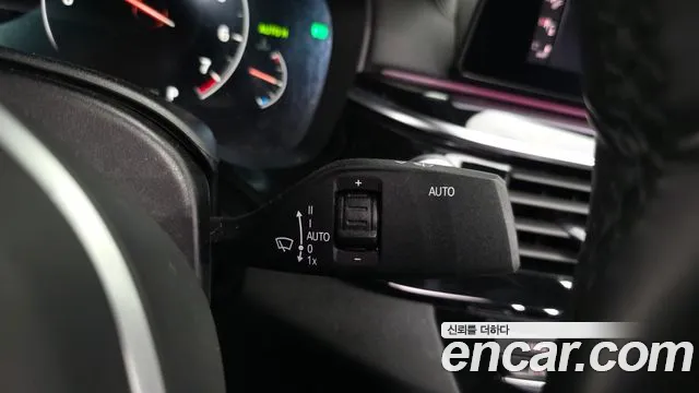 BMW 5 серии 2019 thumb 9