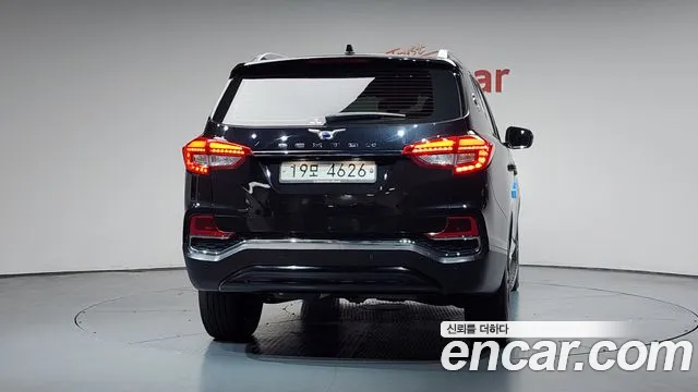 KGM Rexton 2018 thumb 4