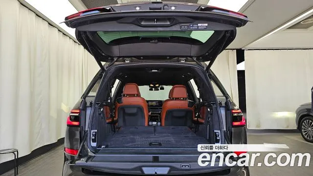 BMW X7 2025 thumb 10