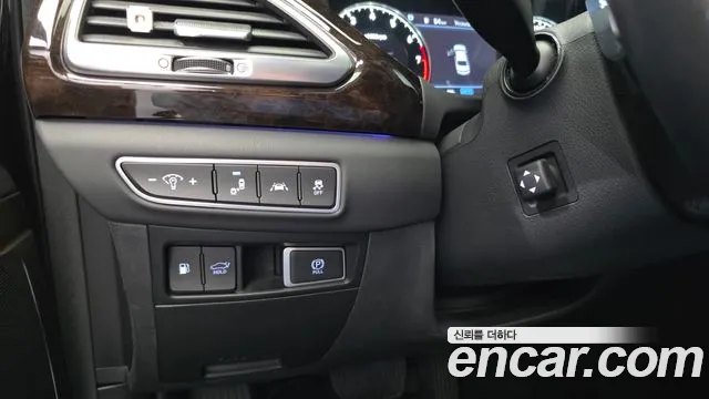 Genesis G90 2019 thumb 7