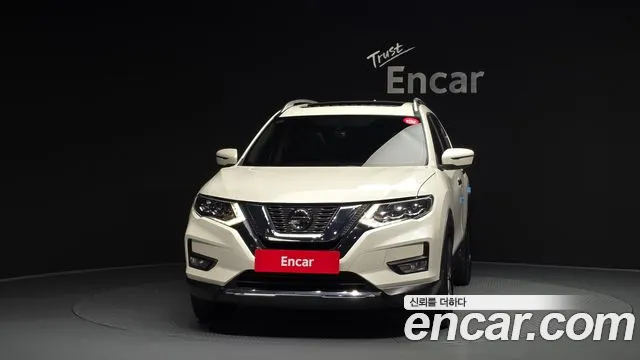 Nissan X-Trail 2018 thumb 10