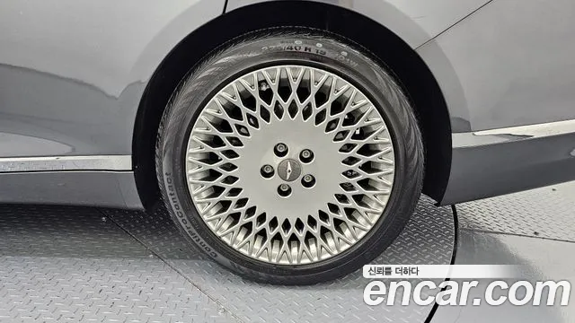 Genesis G80 2020 thumb 12