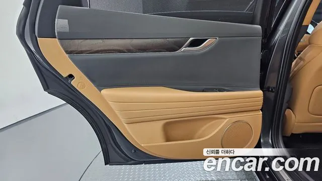 Genesis G80 2020 thumb 11