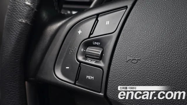 DS C4 Picasso 2018 thumb 2