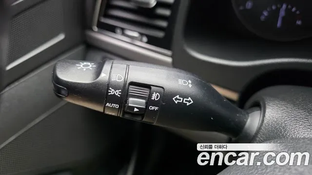 Hyundai Avante 2016 thumb 10