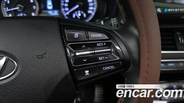 Hyundai Grandeur 2017 thumb 3