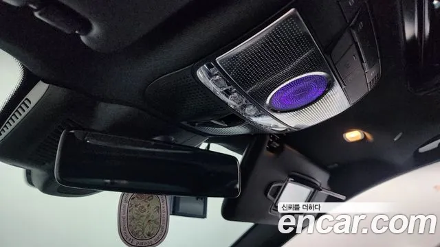 Mercedes-Benz E-Class 2019 thumb 9