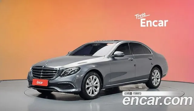 Mercedes-Benz E-Class 2019 thumb 7