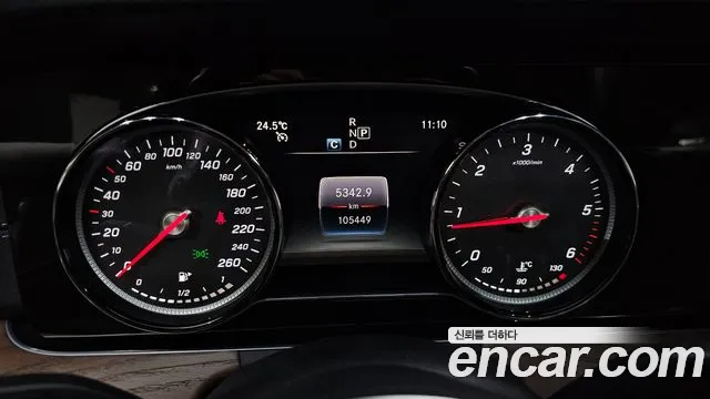 Mercedes-Benz E-Class 2019 thumb 6