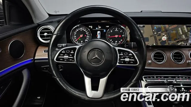 Mercedes-Benz E-Class 2019 thumb 3