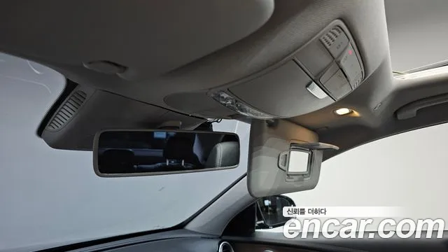Mercedes-Benz E-Class 2019 thumb 12